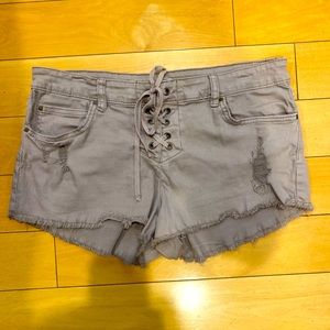 “Billabong” shorts